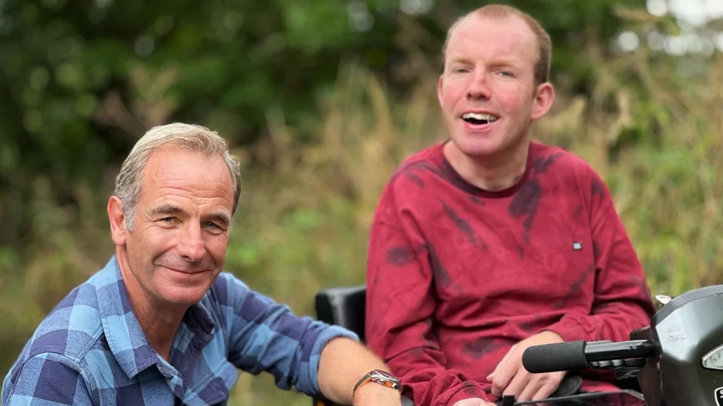 Robson Green and Lee Ridley