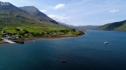 For the Love of Britain S1 E3 - Robson Green dives for scallops off the Isle of Skye