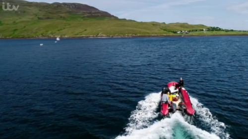 For the Love of Britain S1 E3 - Robson Green dives for scallops off the Isle of Skye
