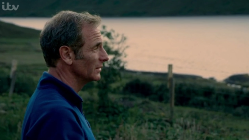 For the Love of Britain S1 E3 - Robson Green dives for scallops off the Isle of Skye